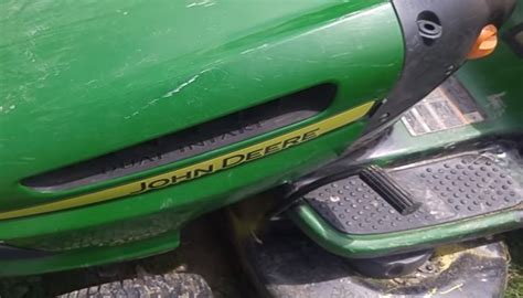 how to disengage parking brake on john deere skid steer|john deere park brake replacement.